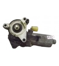 Motor Vidro Elétrico Traseiro Direito Zafira 2001 A 2012 Motor Vidro Elétrico Traseiro Direito Zafira 2001 A 2012
