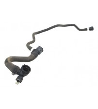 Mangueira Da Bomba Água Intercooler Mercedes Glc43 3.0 17/19